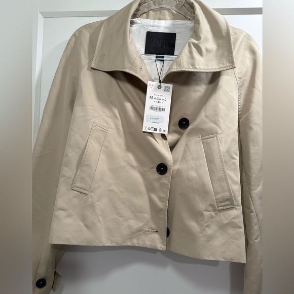 Zara Tan SHORT TRENCH COAT ZW
COLLECTION - Picture 2 of 6